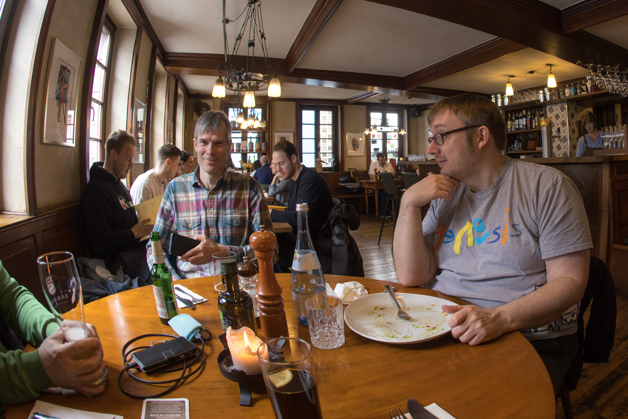 20220410124352 R5D 2080